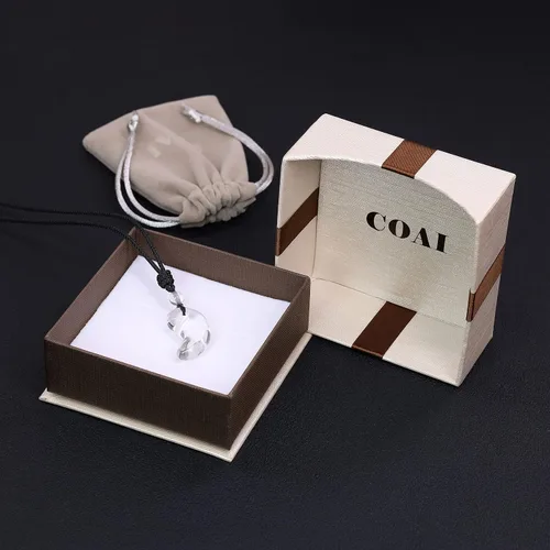 Vista 7 de Collar con dije Amorwing, de tres tesoros sagrados, magatama