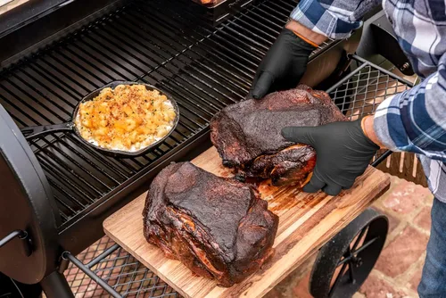 Vista 7 de Oklahoma Joe's® Guantes desechables para barbacoa, 50 unidades - 4386292R06