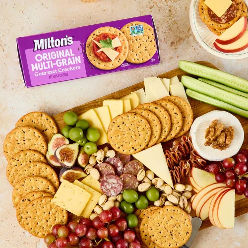 Vista 4 de Milton's Gourmet Crackers, Original Multi-Grain – Proyecto verificado sin OMG, ingredientes naturales, Kosher, ideal para tablas de embutidos – 8.4