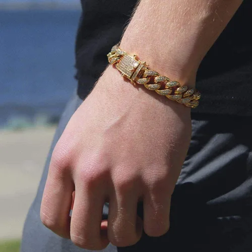 Vista 4 de Apzzic Pulsera de eslabones cubanos de Miami, chapada en oro, hip hop, con circonita cúbica, con caja de regalo para hombres y mujeres