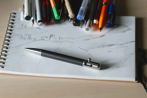 Vista 2 de BASTION Bolígrafo de fibra de carbono y acero inoxidable más 1 gel de recarga de tinta negra, punta fina de metal de lujo (0.020 in) para mujeres