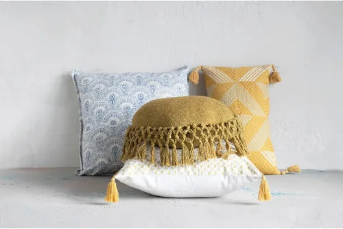 Vista 5 de Creative Co-Op Almohada bordada de algodón con borlas lumbares, 20 pulgadas de largo x 12 pulgadas de ancho x 2 pulgadas de alto, multicolor
