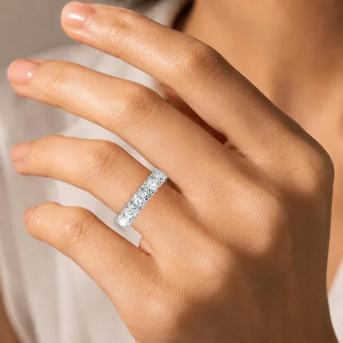Vista 2 de Houston Diamond District 1 to 3 CT Round Diamond 5 Stone Anniversary Ring Band Platinado