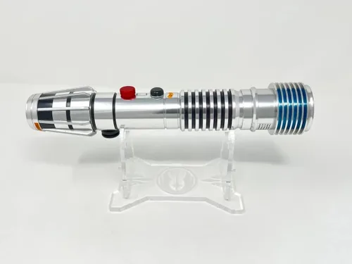 Vista 4 de Galaxy's Edge Star Wars Darth Plo Koon Legacy - Paquete de sable láser con soporte grabado personalizado, color azul
