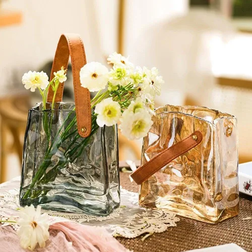 Vista 4 de Jarrón de cristal para flores, jarrones transparentes para centros de mesa, florero de bolsa con mango de cuero para decoración de bodas