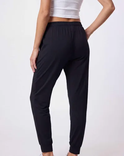 Vista 4 de Paquete de 3 pantalones deportivos de ajuste seco para mujer, con bolsillos para descansar Conjunto 1