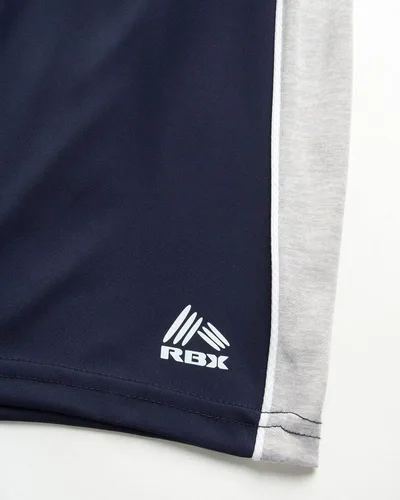 Vista 4 de RBX Pantalones cortos deportivos para niños, pantalones cortos de baloncesto con bolsillos, pantalones cortos de gimnasio para niños (8-16)