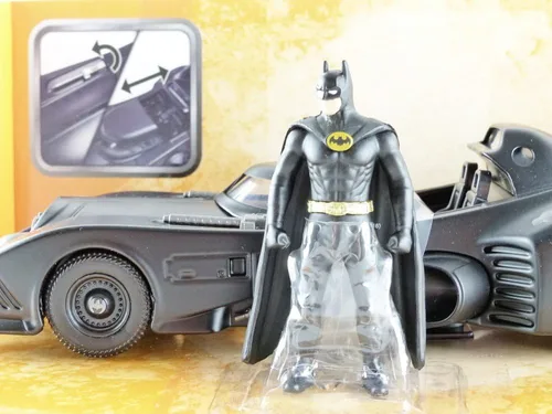 Vista 6 de Juguete para varón del Batimóvil de 1989 a escala 1:24 con muñeco de Batman, marca Jada Toys, línea Metals