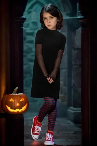Vista 4 de BesserBay Disfraz de vampiro para niños, 2 piezas, vestido negro de Negro y rojo