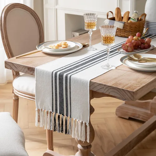 Vista 2 de Camino de mesa bohemio para decoración moderna de granja, decoración de mesa de comedor de 13 x 72 pulgadas de largo con borlas hechas a mano