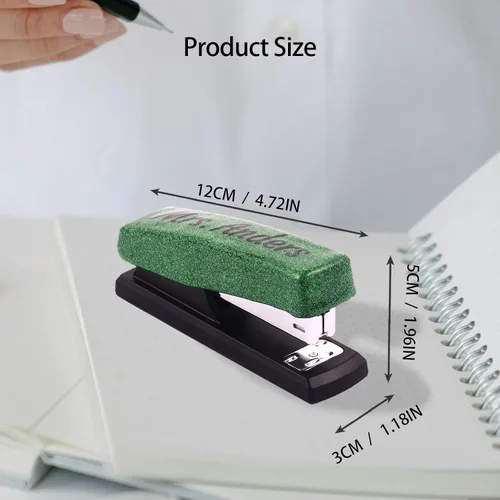 Vista 3 de OXYEFEI Linda engrapadora personalizada con purpurina, engrapadora para escritorio, grapadora para aula, oficina, sin grapa, regalo de Navidad, Verde