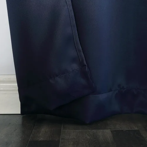 Vista 194 de Sun Zero Easton Panel de Cortina Opaca con Ojales de Ahorro de Energía, 40" x 63", Gris, Gris Raíz = {'valor': "['Gris']"}
