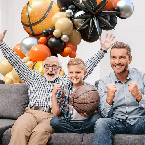 Vista 4 de Kit de guirnalda de arco de globos de baloncesto, 103 globos de fiesta de baloncesto, guirnalda de globos naranja y negro para niños y niñas