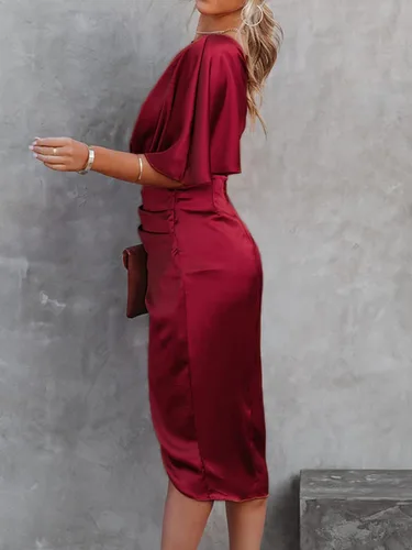 Vista 3 de CUPSHE Vestido de satén para mujer, sin espalda, con un hombro, acampanado, manga corta, dobladillo alto, bajo, vestido de cóctel y fiesta