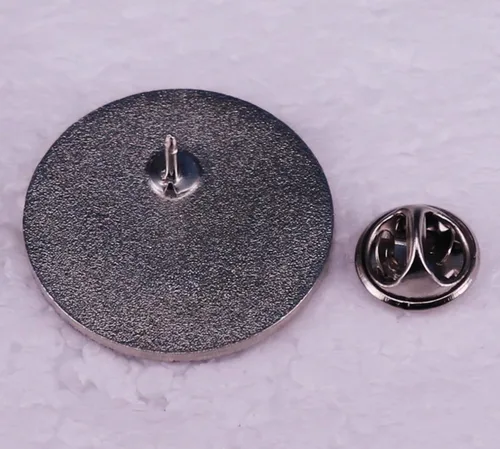 Vista 5 de Better Call Saul Goodman Breaking Bad TV Programa de TV Título Logo 1.15" Esmalte Pin Insignia, Esmalte, Esmalte