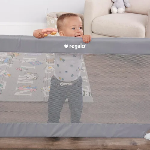 Vista 5 de Regalo Puerta de malla extensible gris extra ancha de 50 pulgadas, montada a presión, incluye parachoques de goma para proteger las paredes, gris