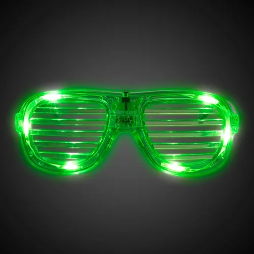 Vista 2 de Windy City Novelties Gafas LED verdes ranuradas, 3 modos de luz dinámica, fiesta iluminada para el día de San Patricio, EDM, colores del