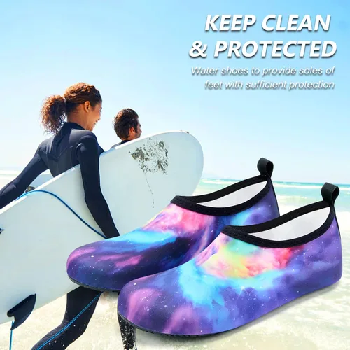 Vista 6 de Deevike Zapatos acuáticos para mujeres y hombres, estilo descalzo, de secado rápido, calcetines de agua sin cordones para playa, piscina, natación