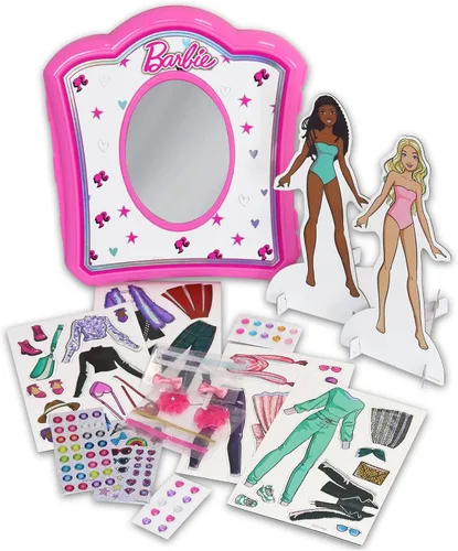 Vista 3 de Tara Toys Barbie Magnetic Dress Up Closet Activity - Juego de diseño