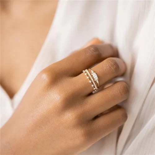 Vista 2 de ONBRIG Anillos delicados de oro para mujer, chapados en oro de 14 quilates, apilables, para niñas, tamaño 6-11, circonita cúbica, juego de anillos