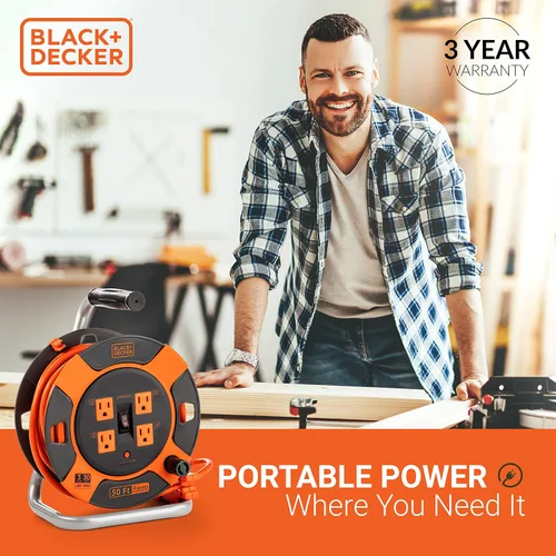 Vista 7 de BLACK+DECKER Carrete de cable de extensión retráctil de 50 pies con 4 tomas, extensión de enchufe múltiple, rebobinado de fácil mango y cable SJTW