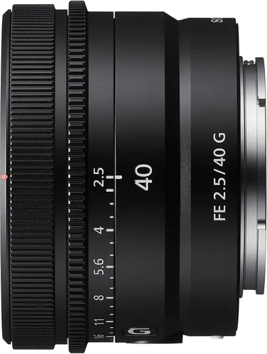 Vista 4 de Sony FE 40mm F2.5 G Lente Ultra Compacta de Fotograma Completo G