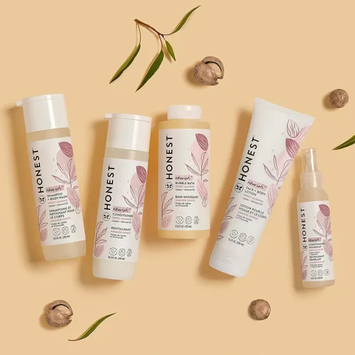 Vista 3 de The Honest Company Baño Espumoso de Burbujas, Suave para Bebé, De Origen Natural, Sin Lágrimas, Hipoalergénico, Nutrición de Almendra Dulce, 12 fl oz