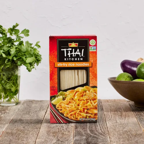 Vista 15 de Thai Kitchen Fideos de arroz salteados, sin gluten, sin OMG, dos ingredientes, cocción rápida, para Pad Thai y otros platos salteados, 14 onzas