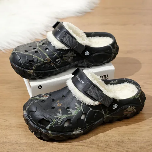 Vista 3 de SECHRITE Zuecos con forro de piel para hombre, pantuflas de invierno mullidas de ancho ancho con plantilla acolchada, zapatos cálidos para casa