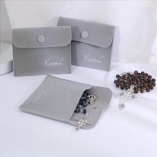 Vista 6 de KOMI Rosarios católicos de madera hechos a mano, collar de cuentas de rosario de madera de Belén, oración cristiana, medalla de tierra santa y cruz