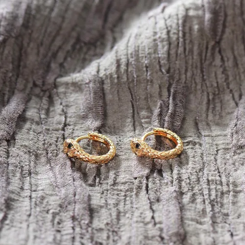 Vista 6 de VACRONA - Aretes tipo arracadas para mujer, chapados en oro de 14 quilates, diseño de aro de arracada