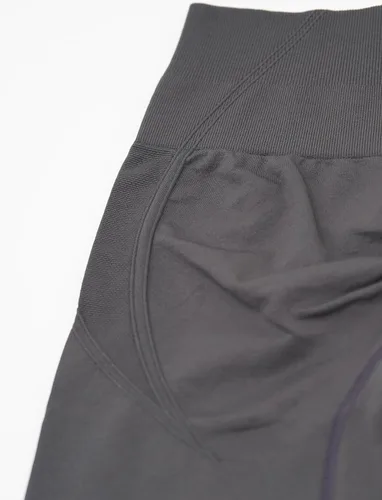 Vista 7 de CHANGEZOE Pantalones cortos de entrenamiento sin costuras para mujer, cintura alta, levantamiento de glúteos, pantalones cortos deportivos de yoga