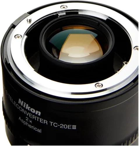 Vista 2 de Nikon Lente teleconvertidora Auto Focus-S FX TC-20E III con enfoque automático para cámaras DSLR Nikon