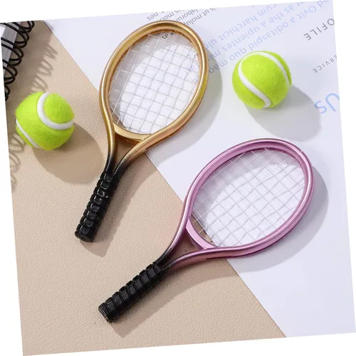 Vista 5 de Garneck Juego de 2 raquetas de tenis en miniatura y pelota de plástico, mini raqueta de tenis en miniatura, equipo deportivo para decoración
