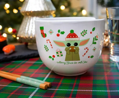 Vista 7 de Star Wars: The Mandalorian Grogu The Child "Merry Force Be With You" - Juego de vajilla de cerámica Incluye cuenco de fideos ramen de 20 onzas