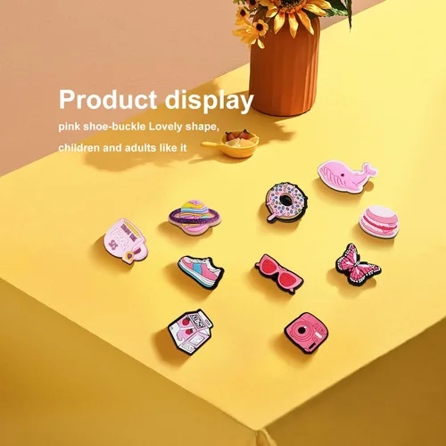 Vista 6 de IOKUKI 35 dijes rosados para zapatos para niñas y mujeres, decoración estética de zapatos para sandalias de zuecos, regalos de fiesta rosa
