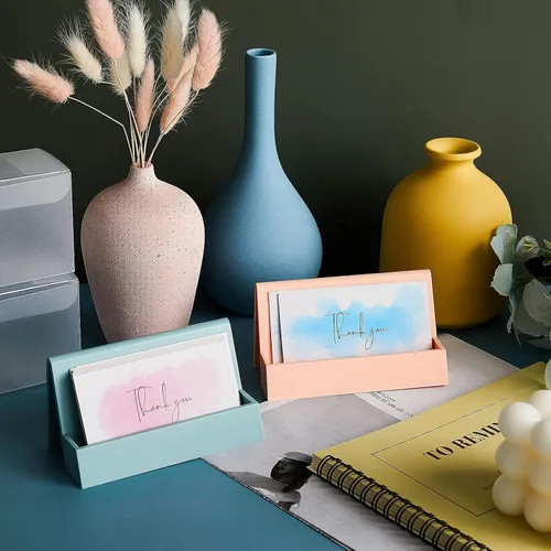 Vista 5 de Zonon Tarjetero de 2 piezas para escritorio, moderno, de plástico, para tarjetas de presentación, soporte creativo y lindo para nombres, para mesa