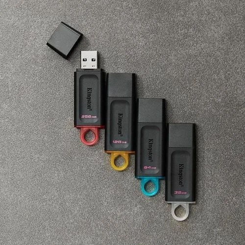 Vista 8 de 128GB DT Exodia USB 3.2 Gen 1