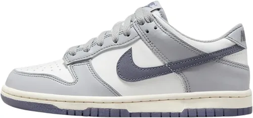 Vista 896 de Nike Kid's Dunk Low Sneaker