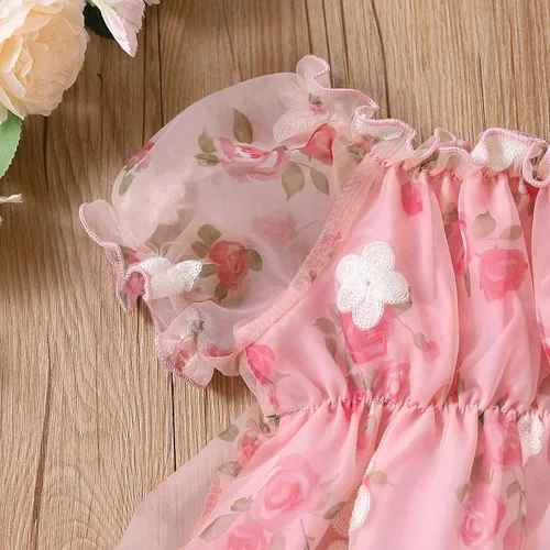 Vista 3 de Conjunto de 2 piezas de ropa de verano para niños y niñas pequeñas, con hombros descubiertos, con volantes, pantalones cortos de mezclilla rasgados