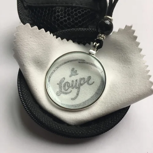 Vista 22 de by Wendra Collar con aumento, elementos naturales para aumentar la visión y la energía. ¡Deja tus lentes de lectura en casa! La Loupe