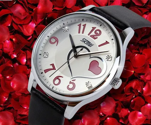 Vista 2 de IJAHWRS Reloj analógico para mujer, reloj de pulsera de cuarzo para mujer, correa de cuero, cara grande, divertido y lindo reloj
