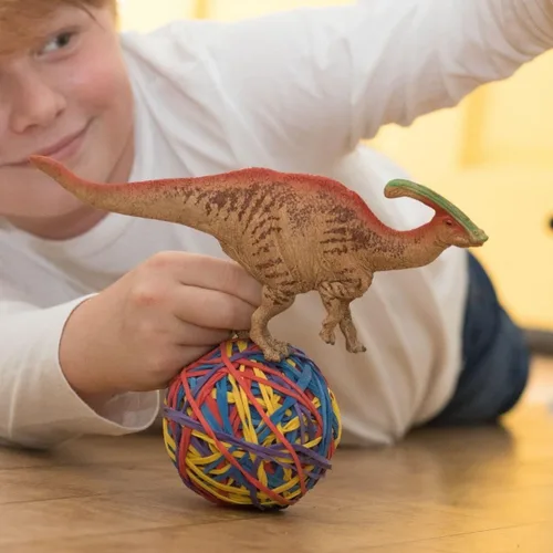 Vista 2 de Schleich Dinosaurios, juguetes de dinosaurios grandes para niños y niñas, figura de juguete realista de parasaurolophus, a partir de 4 años