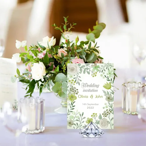 Vista 2 de 24 tarjeteros acrílicos con diamantes para bodas y eventos Acabado cristalino, diseño de base estable, material transparente, estructura ligera
