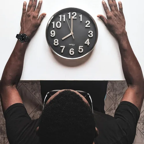 Vista 5 de Hemobllo Reloj de pulsera para fiesta, regalo de cumpleaños, reloj de pulsera, decoración de muñeca, Negro -, Moderno