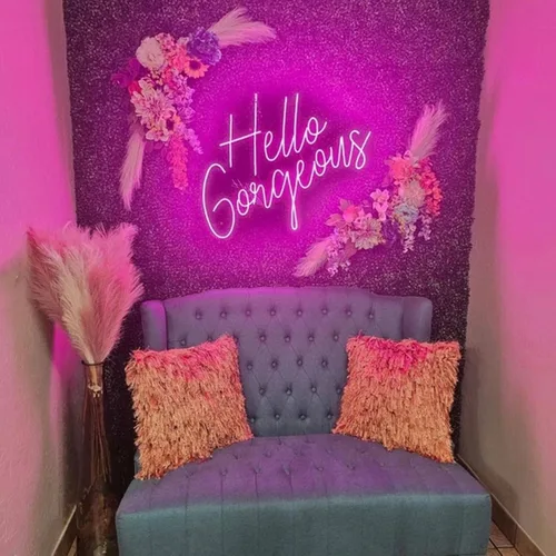 Vista 13 de Letrero de neón LED con texto en inglés «Hello Gorgeous LED», luz nocturna de neón para pared, fiesta de cumpleaños, boda, bar, club, decoración