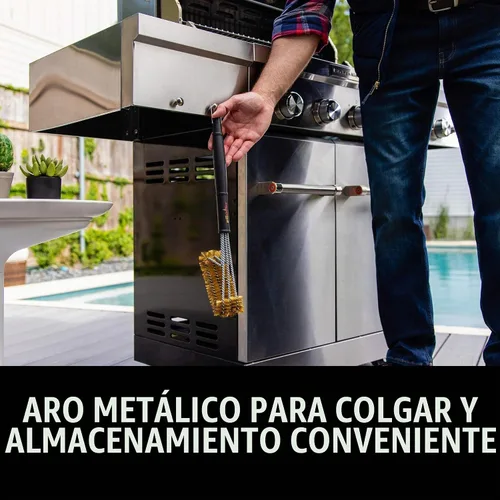 Vista 5 de Cepillo de parrilla de latón Grillaholics – Cepillo de barbacoa seguro para cocinar al aire libre – Herramienta de limpieza de parrilla de cerdas