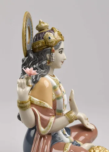 Vista 3 de LLADRÓ Figura de la diosa Sri Lakshmi. Figura de porcelana Lakshmi.