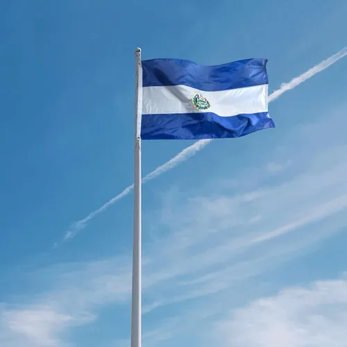 Vista 6 de Anley EverStrong Series Bandera de El Salvador de 3 x 5 pies Heavy Duty - Rayas bordadas y cosidas - 4 filas de puntadas de seguridad - Banderas