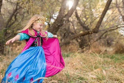 Vista 4 de Little Adventures Disfraz de princesa alpina
